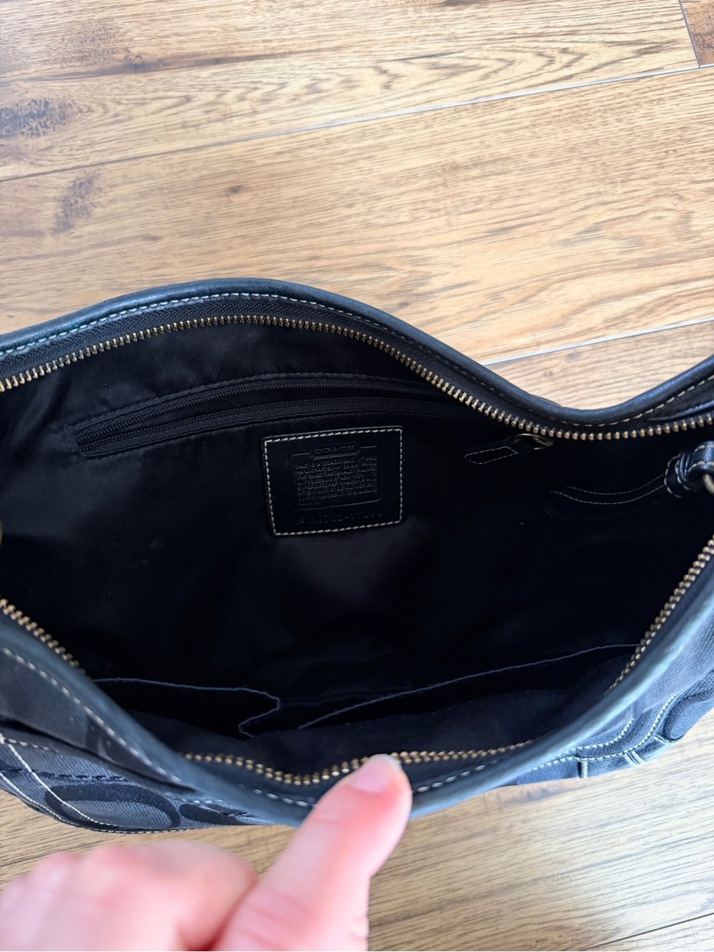 Y2K Vintage Coach Black Ergo Hobo Signature Jacquard Shoulder Bag - Picture 6 of 6